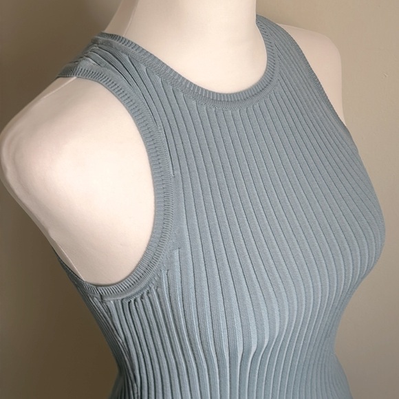 MNew MINKPINK Women’s Sleeveless Ribbed Knit Slim Fit Tank Top - Picture 3 of 11